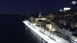 Nábřeží a město