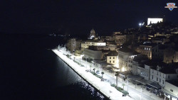 Nábřeží a město