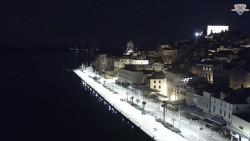 Nábřeží a město