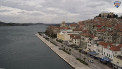 Nábřeží a město