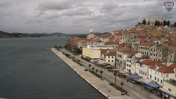 Nábřeží a město