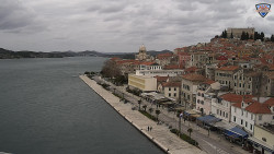 Nábřeží a město