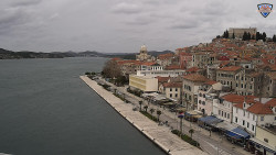 Nábřeží a město