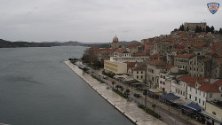 Nábřeží a město