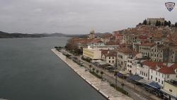 Nábřeží a město