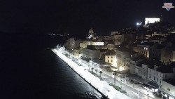 Nábřeží a město