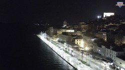 Nábřeží a město