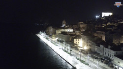 Nábřeží a město