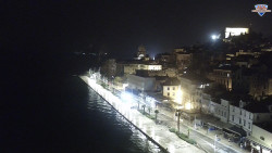 Nábřeží a město