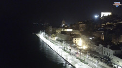 Nábřeží a město