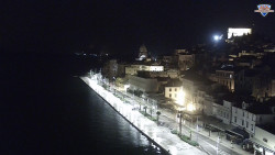 Nábřeží a město