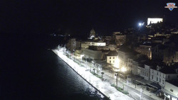 Nábřeží a město