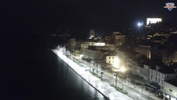 Nábřeží a město