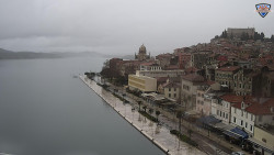 Nábřeží a město