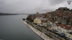 Nábřeží a město