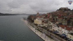 Nábřeží a město