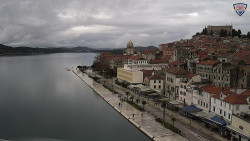 Nábřeží a město