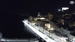 Nábřeží a město