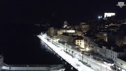 Nábřeží a město