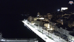 Nábřeží a město