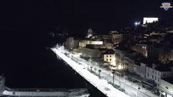 Nábřeží a město