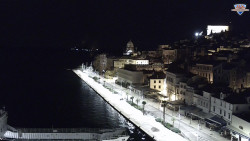 Nábřeží a město