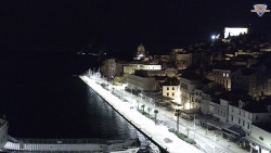 Nábřeží a město