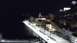 Nábřeží a město