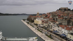 Nábřeží a město