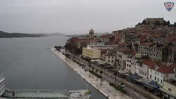 Nábřeží a město