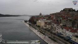 Nábřeží a město