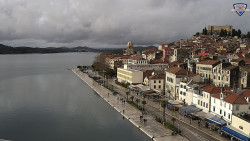 Nábřeží a město