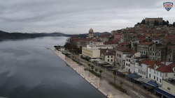 Nábřeží a město