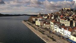 Nábřeží a město