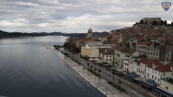 Nábřeží a město