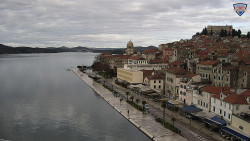 Nábřeží a město