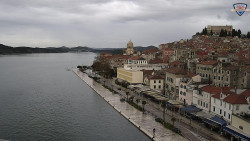 Nábřeží a město