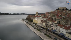 Nábřeží a město