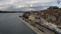 Nábřeží a město