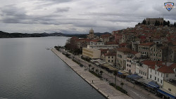 Nábřeží a město