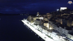 Nábřeží a město