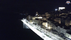 Nábřeží a město