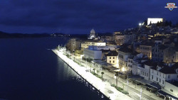 Nábřeží a město