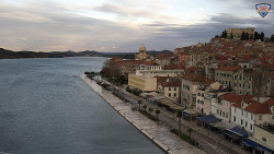 Nábřeží a město