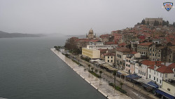 Nábřeží a město