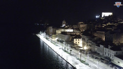 Nábřeží a město