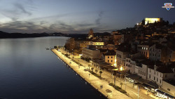 Nábřeží a město