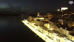 Nábřeží a město