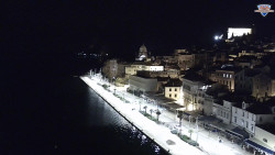 Nábřeží a město