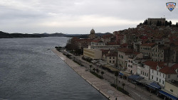 Nábřeží a město